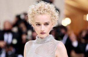Julia Garner Net Worth | Husband | Age | Ozark | Movies | Bio - Stardom