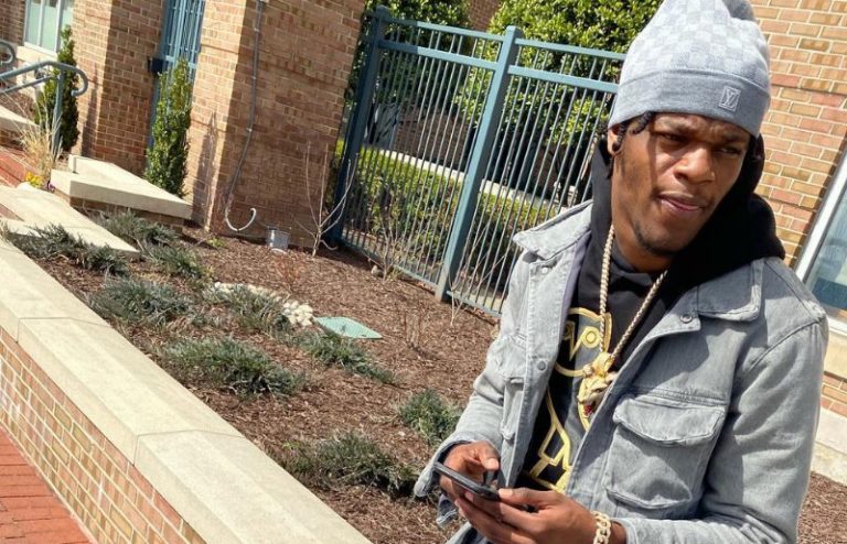 Lamar Jackson Net Worth | Son | Salary | Stats | Age | Contract | Bio