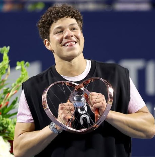 Ben Shelton 2025 tennis star net worth ATP ranking