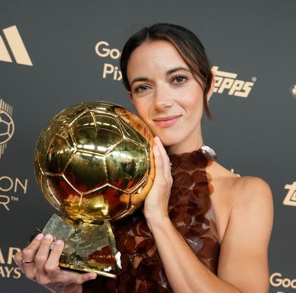 Aitana Bonmatí Net Worth 2025 - Ballon d'Or winner and female football star posing in Barcelona FC jersey, shared on Instagram